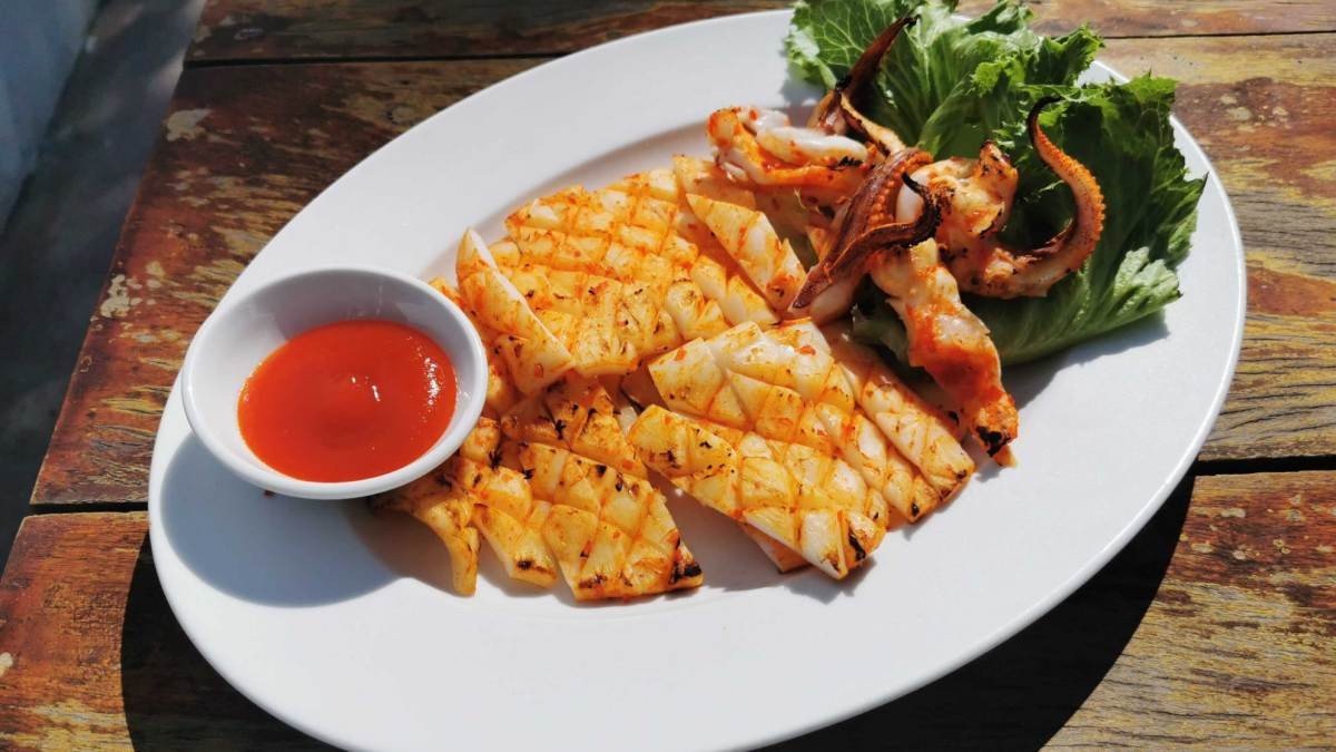 Mực một nắng nướng hấp dẫn