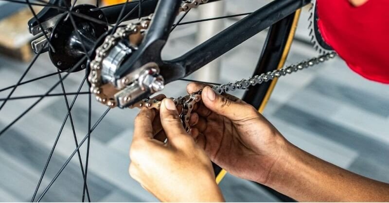 Cách sửa xích xe đạp bị trùng tạm thời khi đang di chuyển