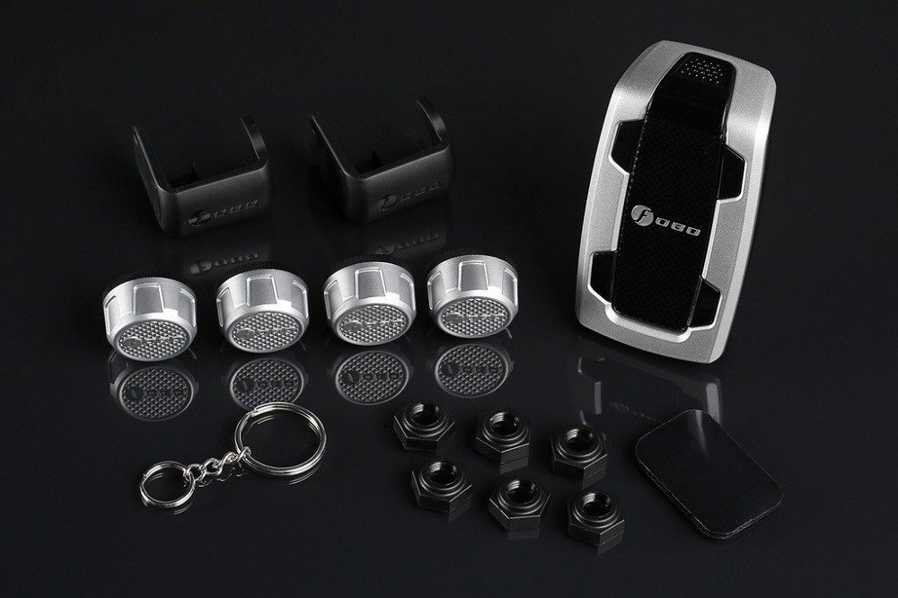 Cảm biến áp suất lốp Fobo Tire kết nối không dây qua Bluetooth với điện thoại thông minh