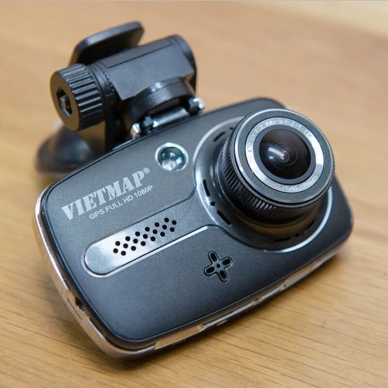 Camera hành trình Vietmap X9 với thiết kế kim loại bền bỉ và góc quay rộng 160 độ cho xe ô tô