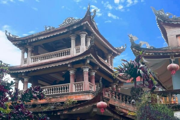 Chùa Cả Thánh Ân Tự Nam Định, một ngôi chùa cổ giữa sông Hồng