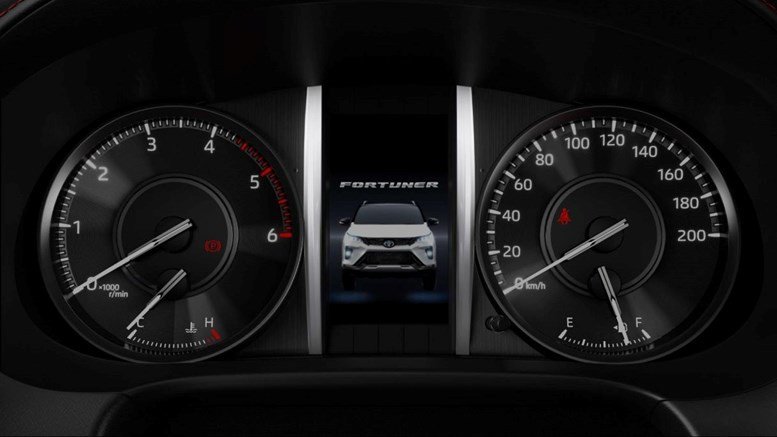 Cụm đồng hồ xe Toyota Fortuner 2024 hiện đại và dễ quan sát