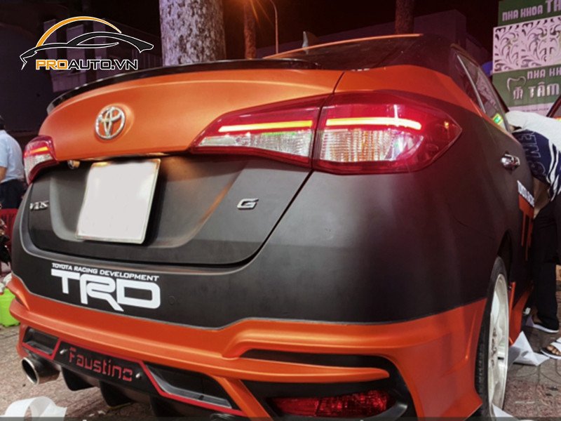 Dán wrap đổi màu xe Toyota Vios và quy định pháp lý