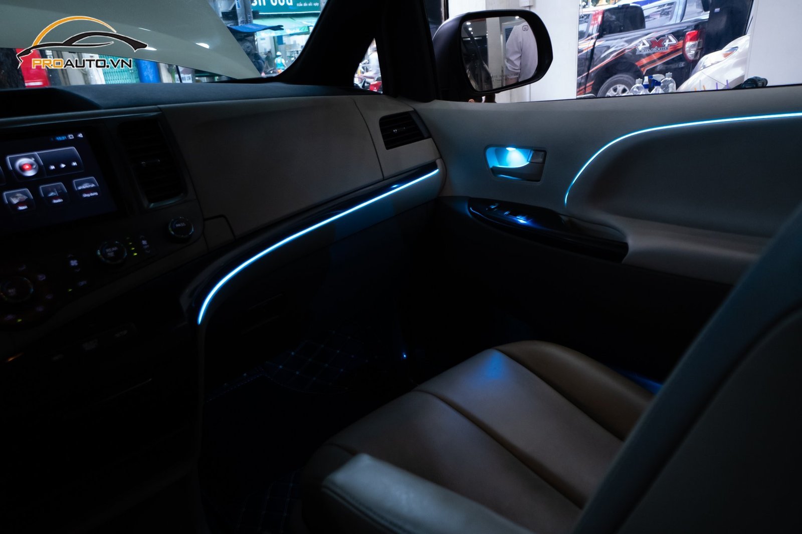 Đèn LED nội thất Kia Carnival