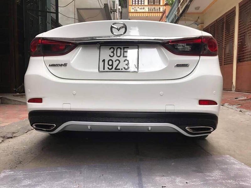 Độ Lippo sau tạo điểm nhấn thể thao cho Mazda 6