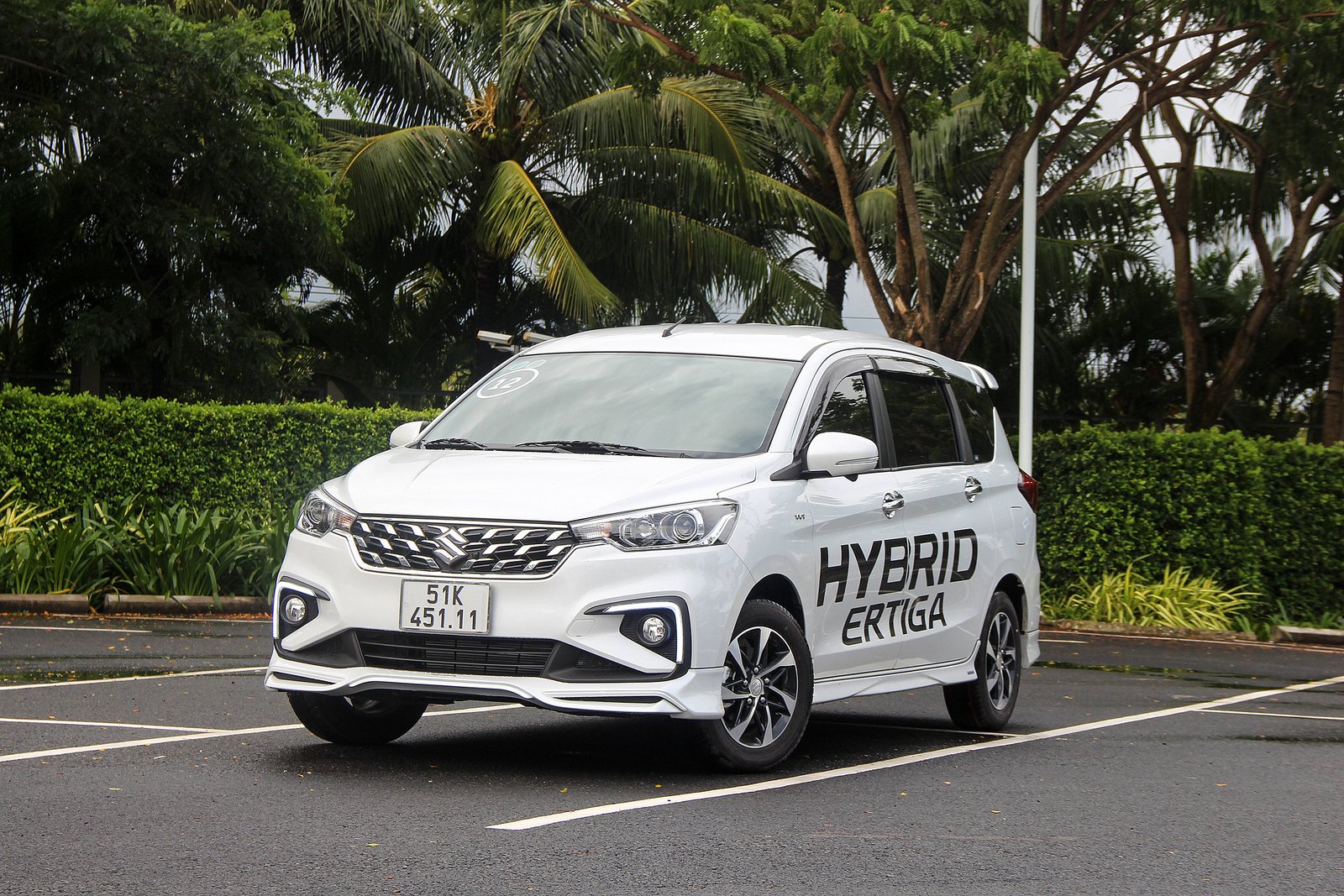 Doanh số Suzuki Ertiga hybrid sụt giảm