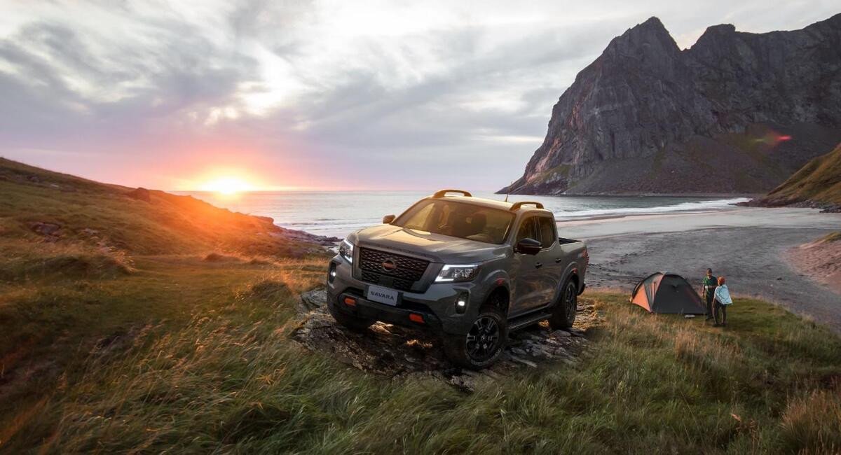 Động cơ mạnh mẽ và khả năng vận hành vượt trội của Nissan Navara 2022