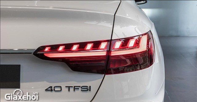 Đuôi xe Audi A4 2024 với cụm đèn hậu LED sắc sảo