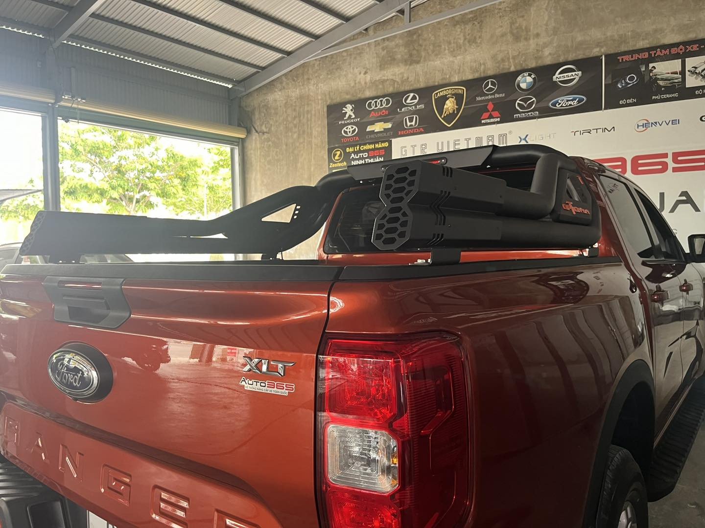 Ford Ranger lắp khung thể thao Option cao cấp