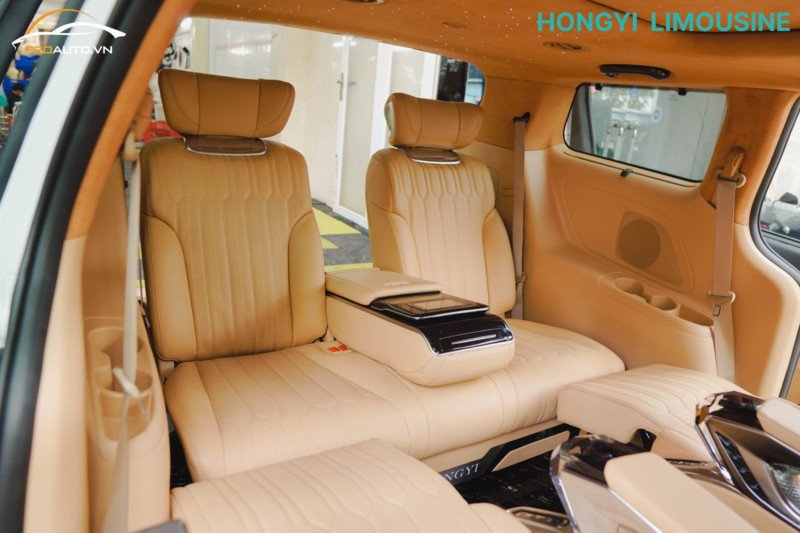 Ghế Sofa Bed Luxury 2.0 bọc da Nappa cho xe Limousine