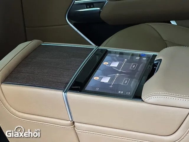 Hàng ghế sau Executive Class trên Range Rover Autobiography LWB 2025