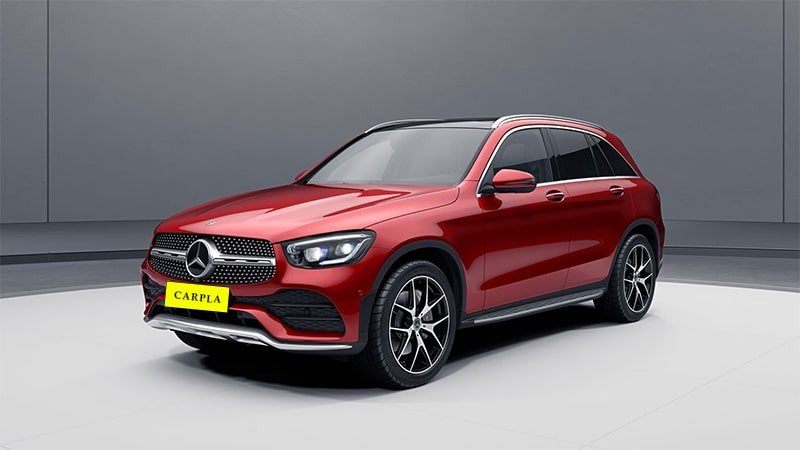 Hình ảnh xe Mercedes-Benz GLC SUV màu trắng, với thiết kế hiện đại và sang trọng