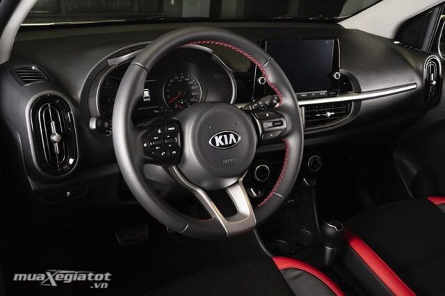 Khoang lái hiện đại của Kia Morning GT-Line 2024 với màn hình giải trí lớn