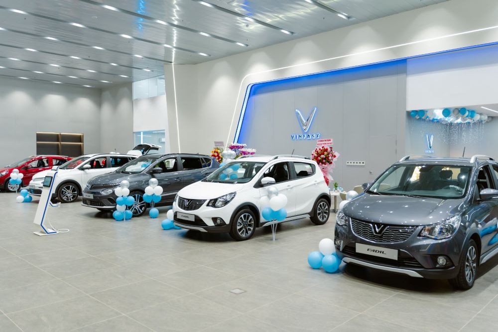 Khu vực trưng bày sản phẩm tại Showroom VinFast Bình Phước