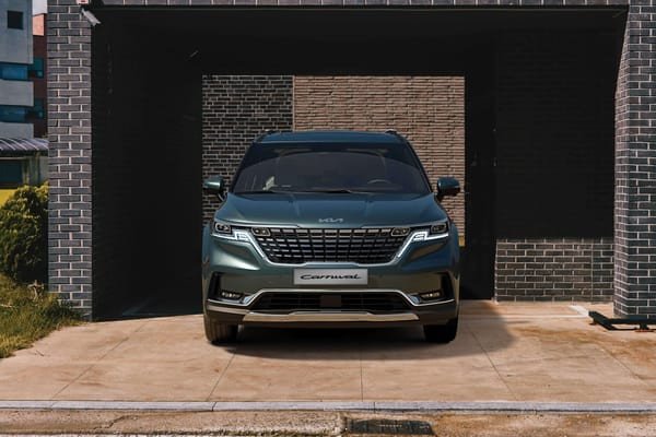 Kia Carnival ngoại thất sang trọng và hiện đại