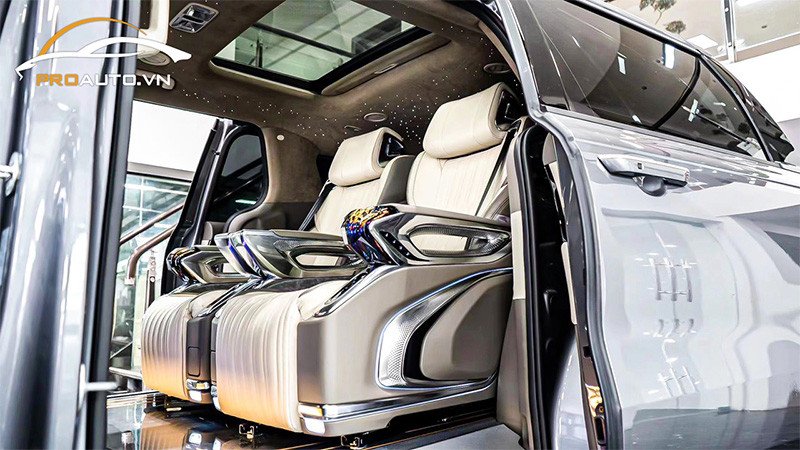 Mẫu ghế Limousine Hongyi CRYSTAL 4.0 hiện đại và sang trọng.