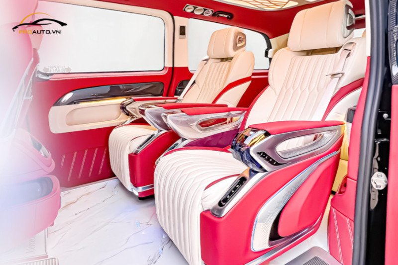 Mẫu ghế Limousine Hongyi Crystal 4.0 phổ biến cho xe gia đình