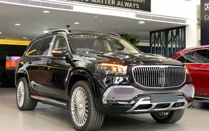 Mercedes Maybach GLS 600 trên đường phố