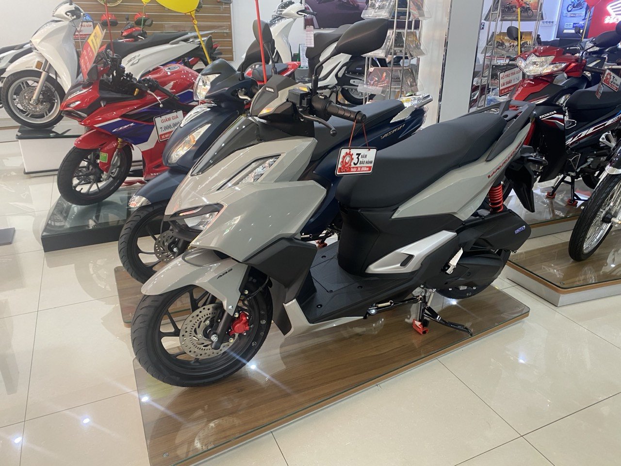 Mitsubishi Attrage với thiết kế ngoại thất hiện đại, mang lại giá trị tốt cho người dùng tìm kiếm xe sedan tại Quận 7.