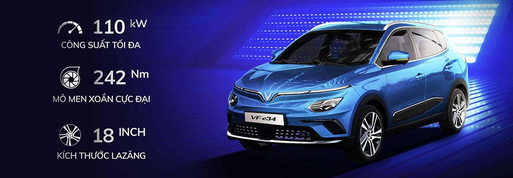 Một chiếc xe ô tô điện đang di chuyển trên đường cao tốc với công suất ổn định
