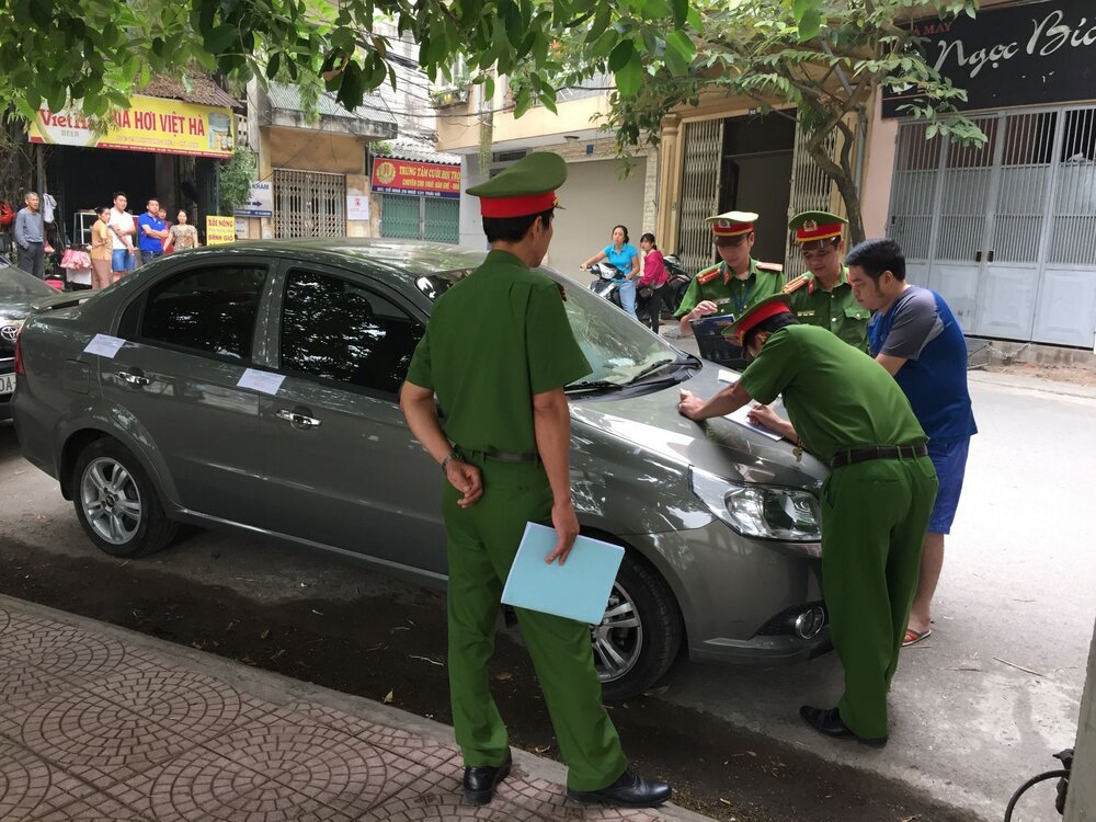 Người lái xe ô tô cần nắm rõ các quy định về phạt dừng đỗ ô tô sai quy định để tránh bị xử phạt hành chính.