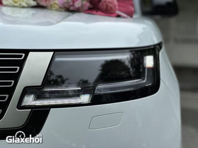 Range Rover Autobiography 3.0 LWB 7 chỗ 2025 sang trọng với đèn Pixel-laser LED