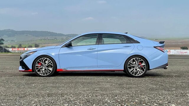 Thân xe Hyundai Elantra N 2025 thể thao