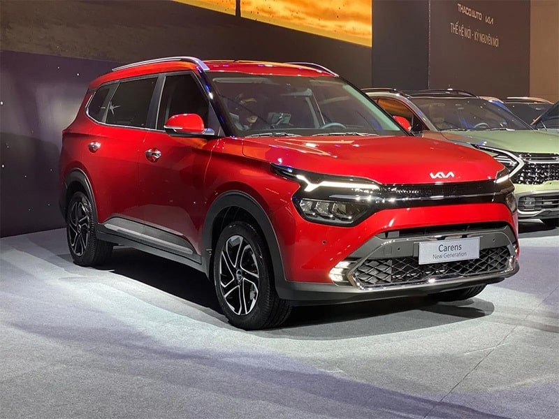 Thiết kế ngoại thất hiện đại của dòng xe Kia Carens