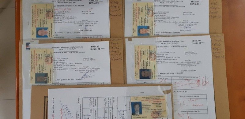 Thủ tục nộp hồ sơ thi bằng lái xe máy trực tuyến và trực tiếp