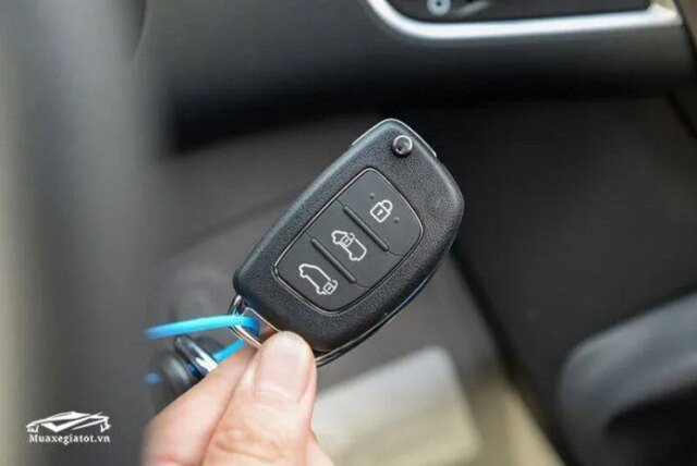 Tiện nghi cao cấp trên xe Hyundai Solati 2020