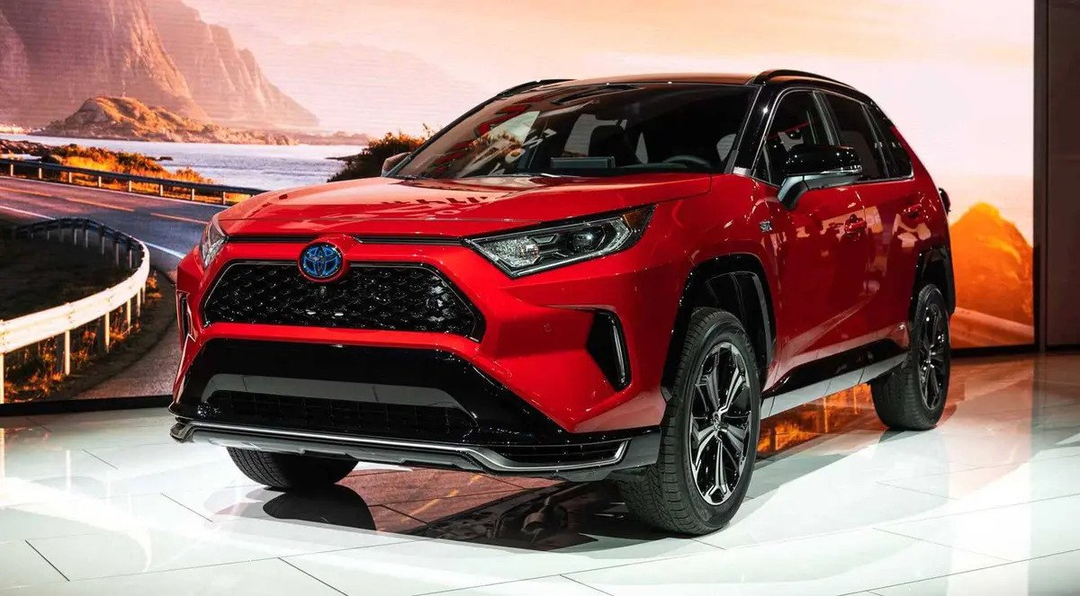 Tổng quan ngoại thất Toyota Rav4 2021 màu bạc