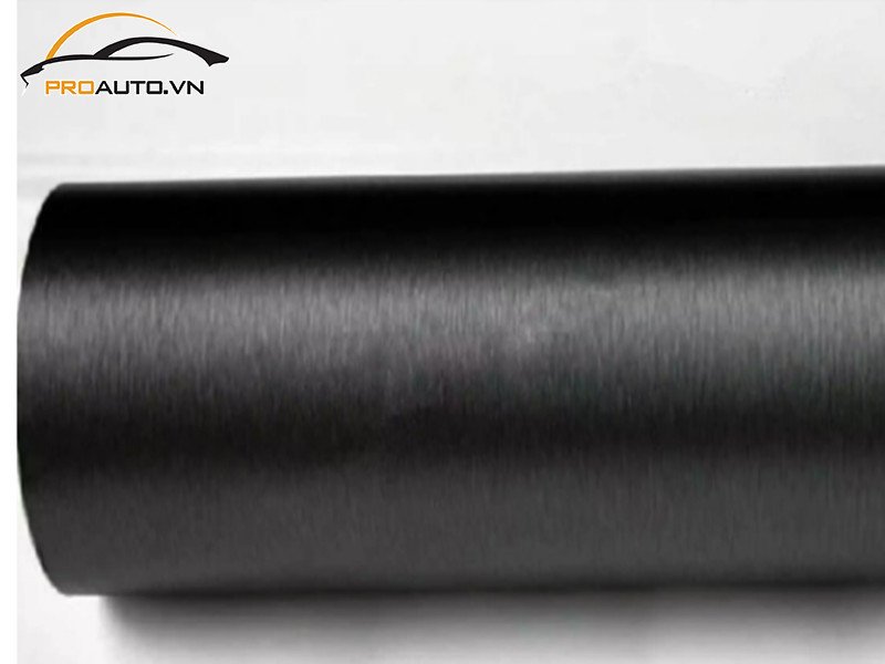 Tổng thể xe Xpander Cross được dán wrap nhôm xước, mang đến diện mạo cao cấp và khác biệt.