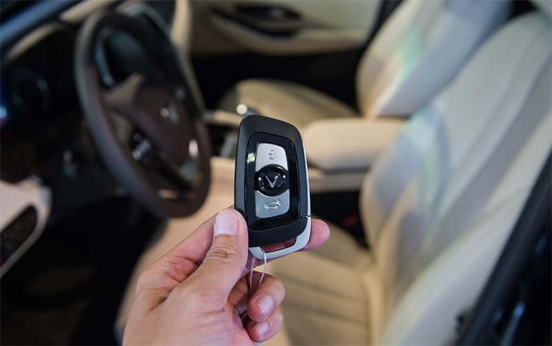 Tuổi thọ của pin chìa khóa thông minh ô tô dao động từ 1-3 năm