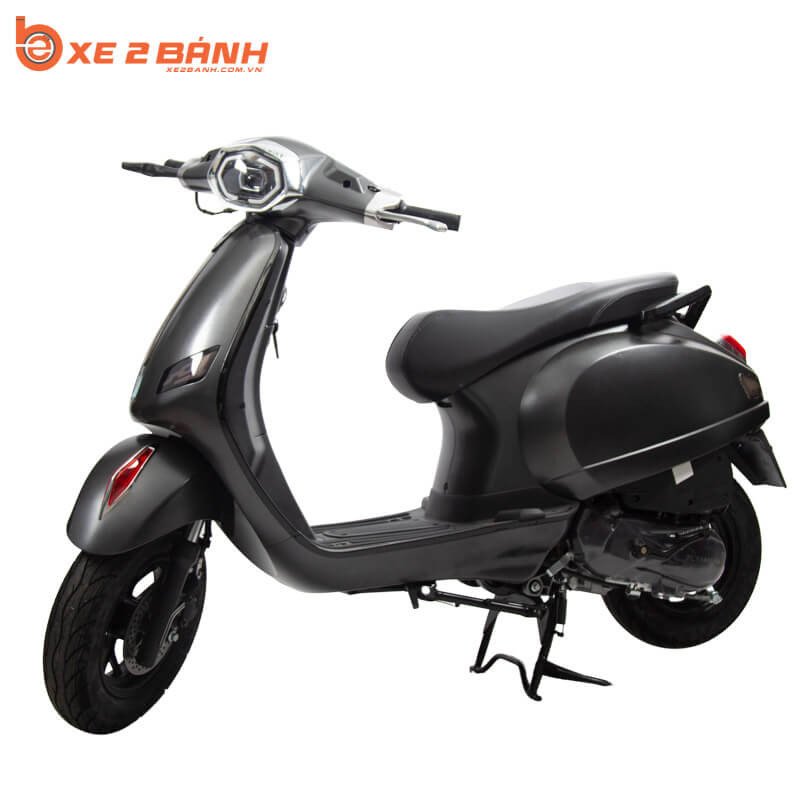 Vespa 50CC màu đen mạnh mẽ, thể hiện cá tính riêng