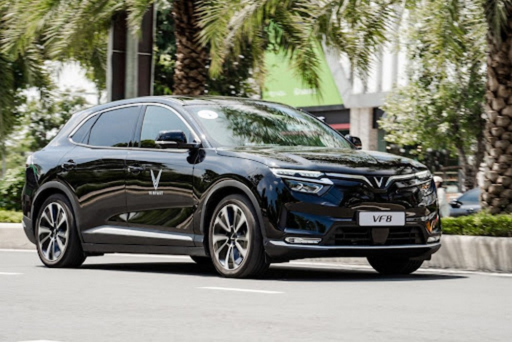 VinFast VF 8, mẫu SUV điện tiên phong, đại diện cho tầm nhìn phát triển xe thông minh và bền vững