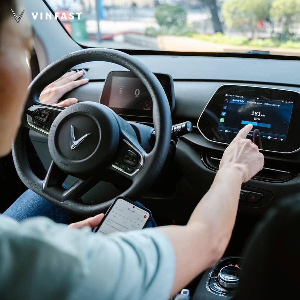 Xe điện VinFast được đưa đến tận nhà để khách hàng lái thử