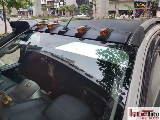 Đèn Nóc Xe Ô Tô: Quy Định, Rủi Ro Và Hậu Quả Pháp Lý Khi Lắp Đặt Trái Phép