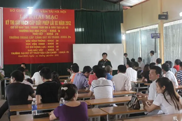 Khóa Học Lái Xe Ô Tô Hạng B2 - Ưu Đãi Hấp Dẫn Khóa Học Lái Xe Ô Tô Hạng B2 - Ưu Đãi Hấp Dẫn