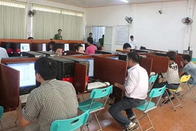 Khóa Học Lái Xe Ô Tô Hạng B2 - Ưu Đãi Hấp Dẫn Khóa Học Lái Xe Ô Tô Hạng B2 - Ưu Đãi Hấp Dẫn