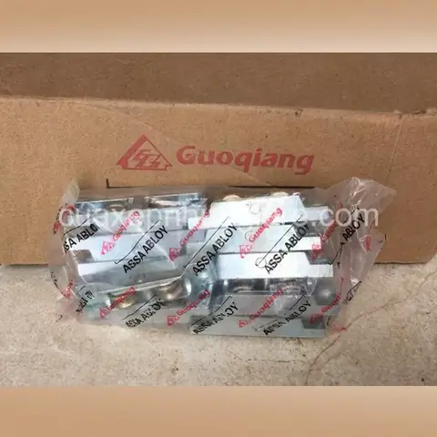 Lẫy Thép Gài Nhựa Xe Ô Tô Lẫy Thép Gài Nhựa Xe Ô Tô