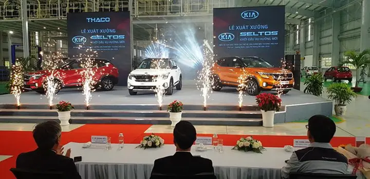 Lễ Trưng Bày Xe Ô Tô Hyundai Kona: Ý Nghĩa, Quy Trình Và Những Lưu Ý Quan Trọng Lễ Trưng Bày Xe Ô Tô Hyundai Kona: Ý Nghĩa, Quy Trình Và Những Lưu Ý Quan Trọng