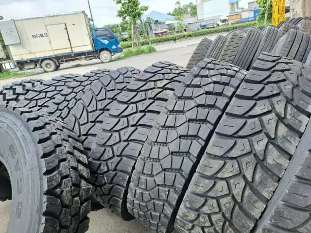 Lốp Xe Ô Tô Lắp Đúng Chiều: Hướng Dẫn Chi Tiết Từ A-z Lốp Xe Ô Tô Lắp Đúng Chiều: Hướng Dẫn Chi Tiết Từ A-z