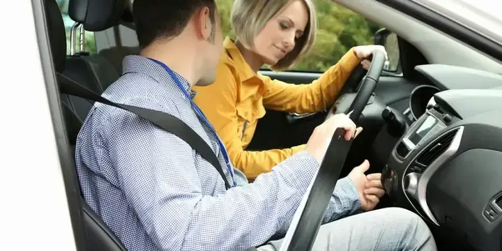 Các Tình Huống Giao Thông Thường Gặp