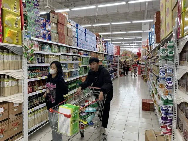 Năm 2022, Nền Kinh Tế Trong Nước Gặp Rất Nhiều Khó Khăn, Cùng Với Đó Là Vấn Đề Lạm Phát Tăng Cao, Biến Động Của Giá Xăng Dầu Trên Thế Giới, Gián Đoạn Chuỗi Cung Ứng Toàn Cầu Làm Cho Chi Phí Sản Xuất, Nguyên Vật Liệu Đầu Vào Tăng, Gây Áp Lực Lớn Lên Hoạt Động Sản Xuất, Kinh Doanh, Phát Triển Kinh Tế - Xã Hội Của Cả Nước Nói Chung Và Tỉnh Bắc Giang Nói Riêng. Trước Khó Khăn Thách Thức Đó, Với Sự Thống Nhất Cao Trong Lãnh, Chỉ Đạo Của Tỉnh Ủy, Hđnd Và Ubnd Tỉnh; Cùng Sự Đoàn Kết, Quyết Tâm, Chủ Động, Sáng Tạo, Linh Hoạt Trong Chỉ Đạo, Điều Hành Của Cấp Ủy, Chính Quyền Các Cấp; Sự Đồng Thuận, Tin Tưởng, Ủng Hộ Của Toàn Thể Nhân Dân, Cộng Đồng Doanh Nghiệp, Tình Hình Kinh Tế Xã Hội Đã Đạt Được Những Kết Quả Hết Sức Ấn Tượng, Nổi Bật, Toàn Diện Trên Tất Cả Các Lĩnh Vực; Kinh Tế Của Tỉnh Có Đà Phục Hồi Mạnh Mẽ, Tốc Độ Tăng Trưởng Kinh Tế (grdp) Cả Năm Ước Đạt 19,3%, Cao Nhất Từ Trước Đến Nay Và Đứng Thứ 2 Cả Nước, Trong Đó Công Nghiệp - Xây Dựng Tăng 26,65% (công Nghiệp Tăng 30,88%, Xây Dựng Tăng 0,55%); Dịch Vụ Tăng 7,49%; Nông, Lâm Nghiệp Và Thủy Sản Tăng 1,97%,… Năm 2022, Nền Kinh Tế Trong Nước Gặp Rất Nhiều Khó Khăn, Cùng Với Đó Là Vấn Đề Lạm Phát Tăng Cao, Biến Động Của Giá Xăng Dầu Trên Thế Giới, Gián Đoạn Chuỗi Cung Ứng Toàn Cầu Làm Cho Chi Phí Sản Xuất, Nguyên Vật Liệu Đầu Vào Tăng, Gây Áp Lực Lớn Lên Hoạt Động Sản Xuất, Kinh Doanh, Phát Triển Kinh Tế - Xã Hội Của Cả Nước Nói Chung Và Tỉnh Bắc Giang Nói Riêng. Trước Khó Khăn Thách Thức Đó, Với Sự Thống Nhất Cao Trong Lãnh, Chỉ Đạo Của Tỉnh Ủy, Hđnd Và Ubnd Tỉnh; Cùng Sự Đoàn Kết, Quyết Tâm, Chủ Động, Sáng Tạo, Linh Hoạt Trong Chỉ Đạo, Điều Hành Của Cấp Ủy, Chính Quyền Các Cấp; Sự Đồng Thuận, Tin Tưởng, Ủng Hộ Của Toàn Thể Nhân Dân, Cộng Đồng Doanh Nghiệp, Tình Hình Kinh Tế Xã Hội Đã Đạt Được Những Kết Quả Hết Sức Ấn Tượng, Nổi Bật, Toàn Diện Trên Tất Cả Các Lĩnh Vực; Kinh Tế Của Tỉnh Có Đà Phục Hồi Mạnh Mẽ, Tốc Độ Tăng Trưởng Kinh Tế (grdp) Cả Năm Ước Đạt 19,3%, Cao Nhất Từ Trước Đến Nay Và Đứng Thứ 2 Cả Nước, Trong Đó Công Nghiệp - Xây Dựng Tăng 26,65% (công Nghiệp Tăng 30,88%, Xây Dựng Tăng 0,55%); Dịch Vụ Tăng 7,49%; Nông, Lâm Nghiệp Và Thủy Sản Tăng 1,97%,…