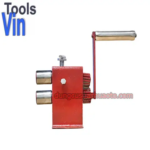 Máy Ép Biển Số Xe Ô Tô: Công Nghệ Thủy Lực & Giải Pháp Tối Ưu Cho Garage