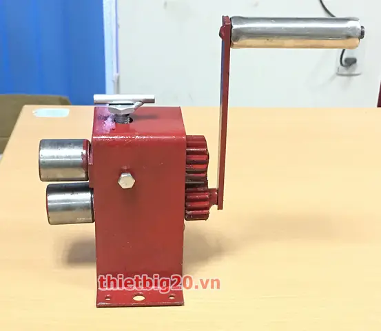 Máy Ép Biển Số Xe Ô Tô