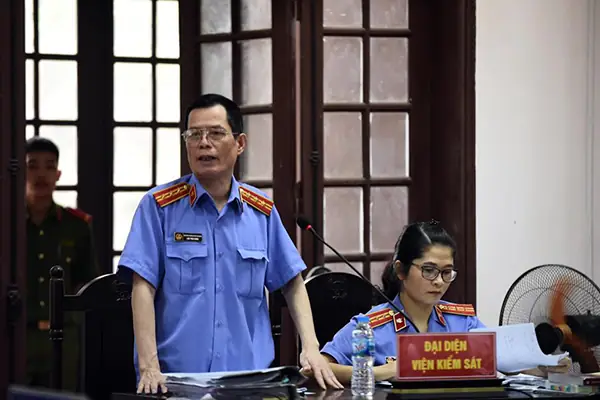 Phúc Thẩm Vụ Xe Ô Tô Lùi Phúc Thẩm Vụ Xe Ô Tô Lùi