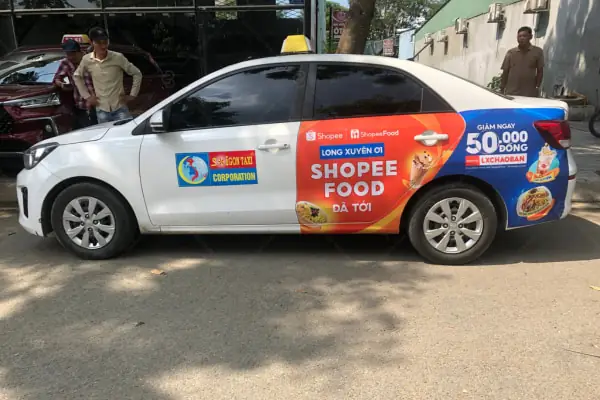 Chiến Dịch Quảng Cáo Trên Xe Taxi Của Shopeefood Tại Long Xuyên