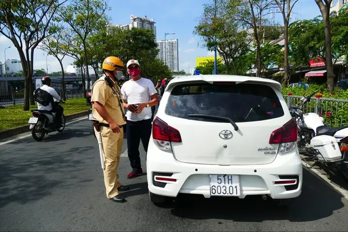 Mức Phạt Khi Vi Phạm Các Biển Cấm Xe Ô Tô