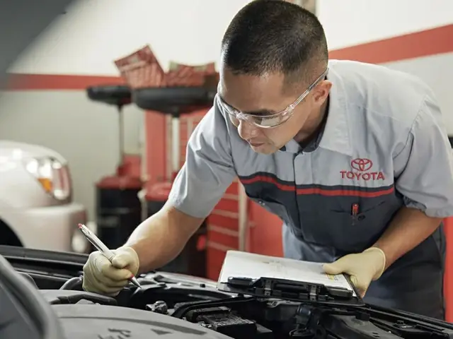 Quy Trình Bảo Dưỡng Xe Ô Tô Toyota Cơ Bản